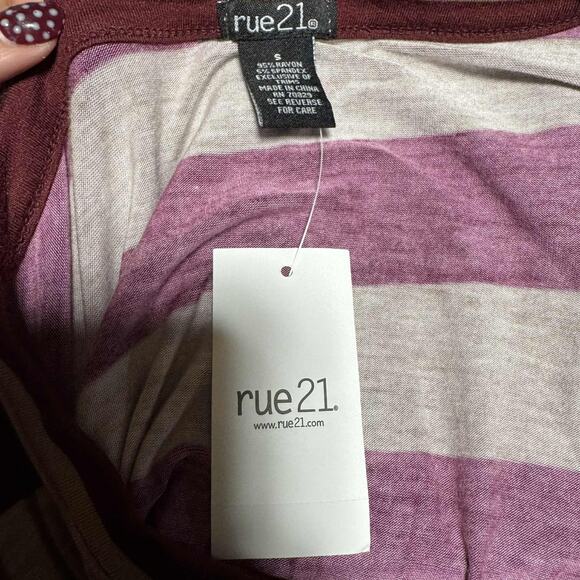 NWT Rue 21 Wide Stripe Long Sleeve Light Sweater - Picture 3 of 4